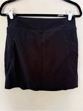 Athleta Brooklyn Skort 16” Black Size 6 Zipper Pockets EUC
